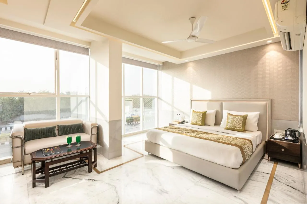 Hotel Star By Star Group- Near Delhi Airport New Delhi