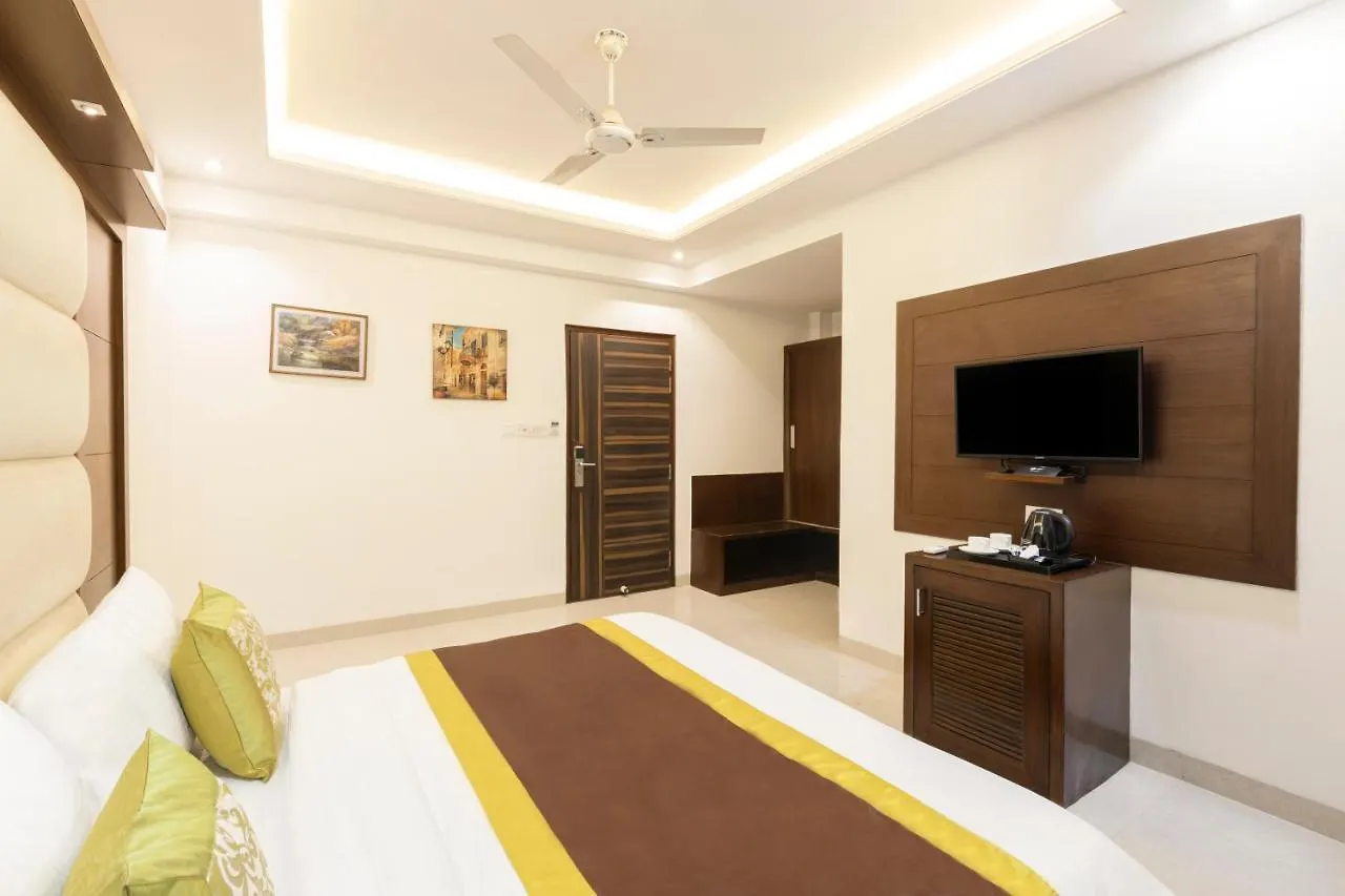 Hotel Star By Star Group- Near Delhi Airport New Delhi