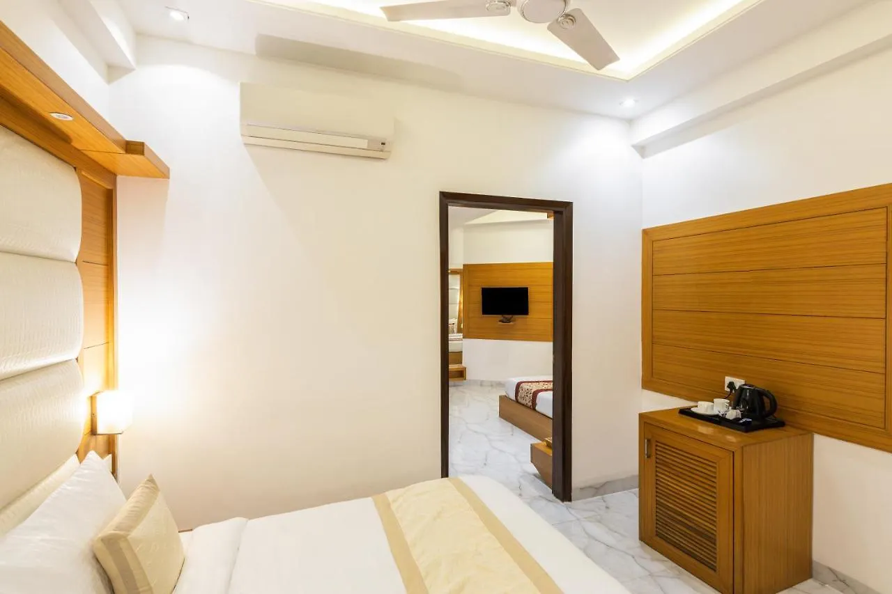 Hotel Star By Star Group- Near Delhi Airport New Delhi